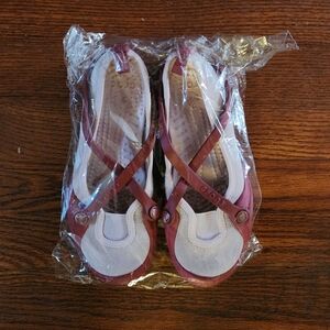 Crocs unique little girls style size 4